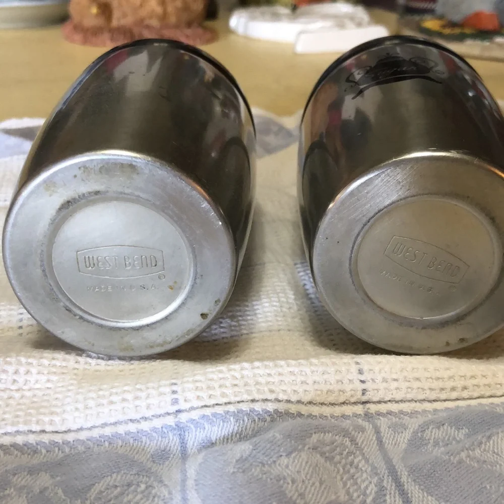 VINTAGE WEST BEND ALUMINUM FLOUR & SUGAR SHAKERS 4.5”